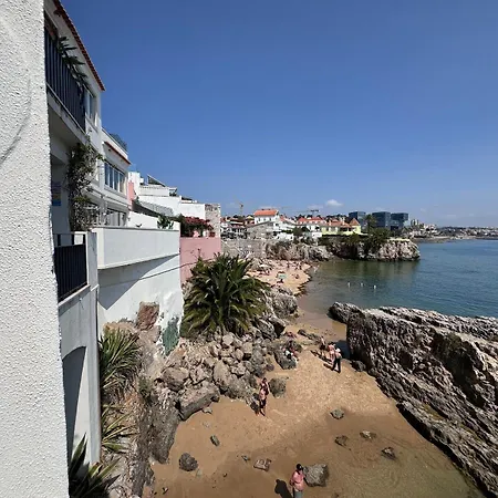 The Pearl - - & Gasthof Cascais