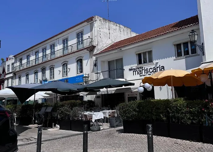 The Pearl - - & Gasthof Cascais